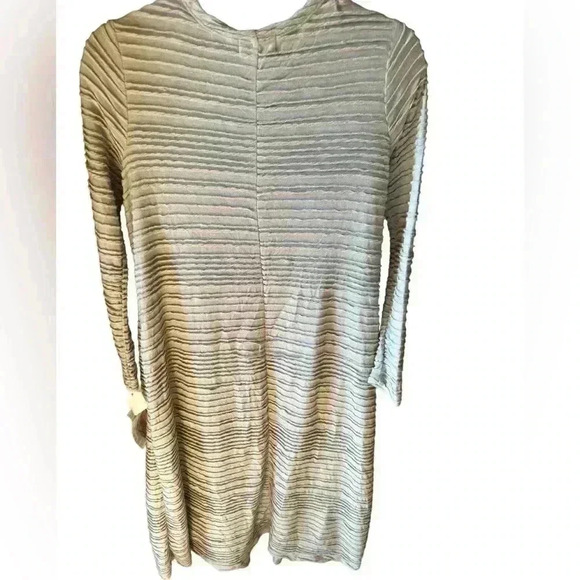 Lularoe small lightweight grey “ Ruffled” Sarah duster cardigan. NWT. Pleated - Picture 2 of 9